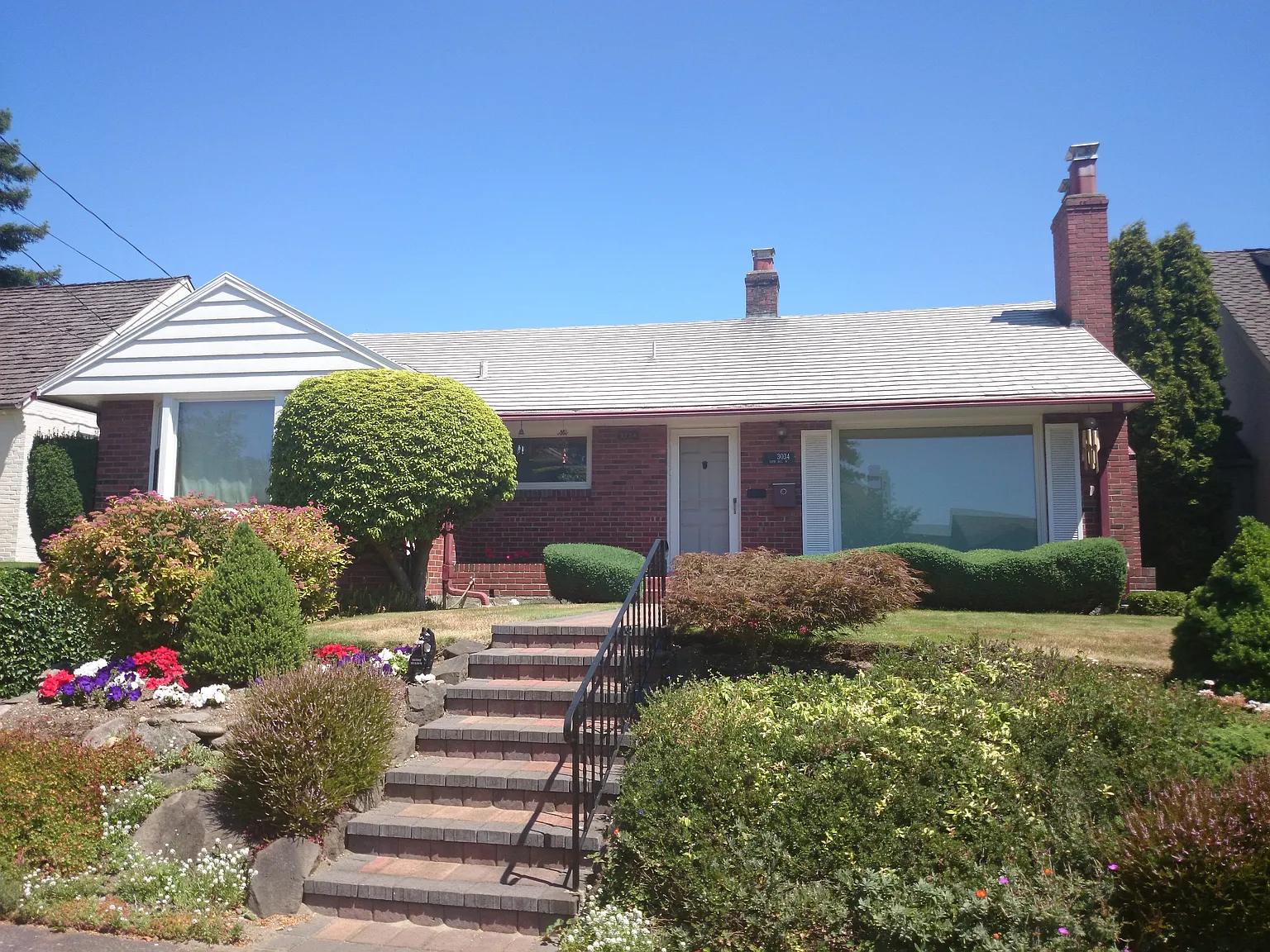 3034 28th Ave W photo 1