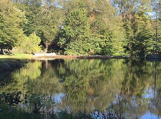 27 Liberty St, Chester, CT 06412