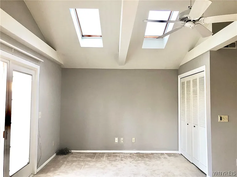 200 Koenig Rd — Photo 10
