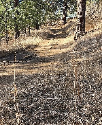 2nd image of 211 Warm Springs Creek Rd