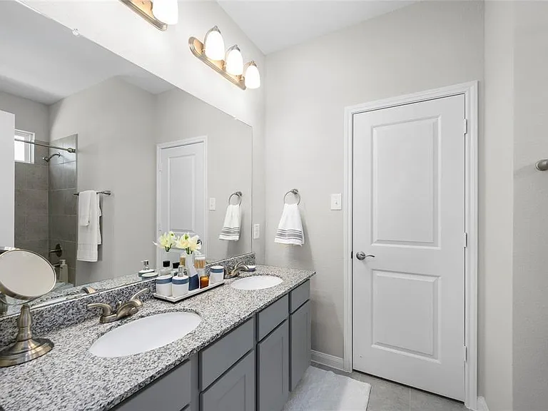 15862 Blair Castle Dr — Photo 8
