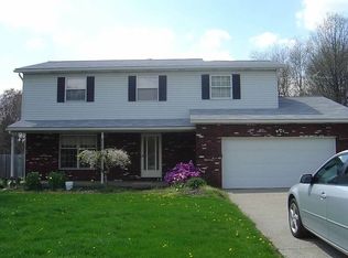 4448 Speedo Ln, Uniontown, OH 44685