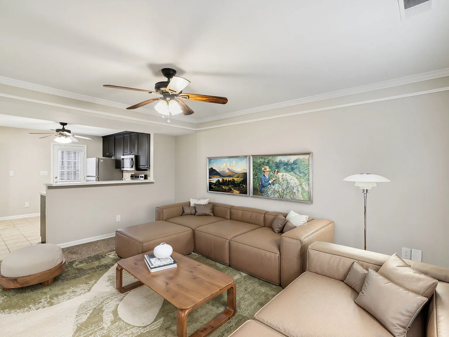 Davenport Condominiums — Photo 2