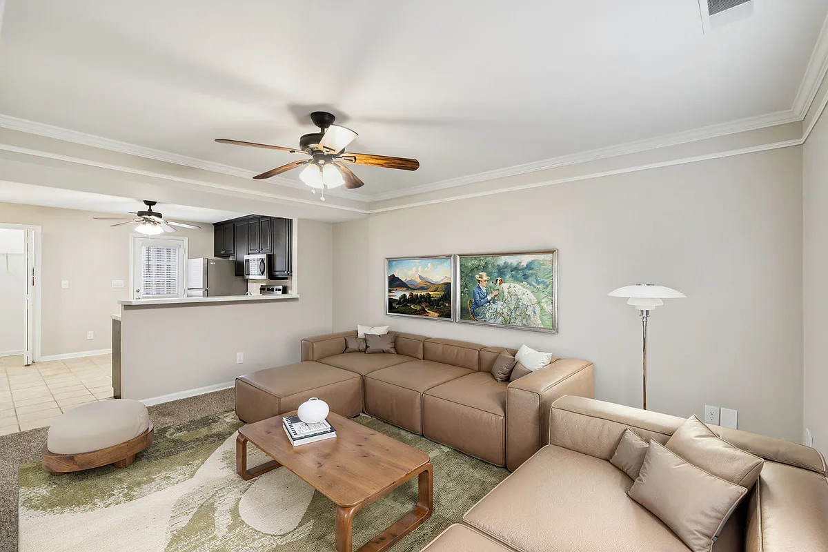 Building Photo - Davenport Condominiums