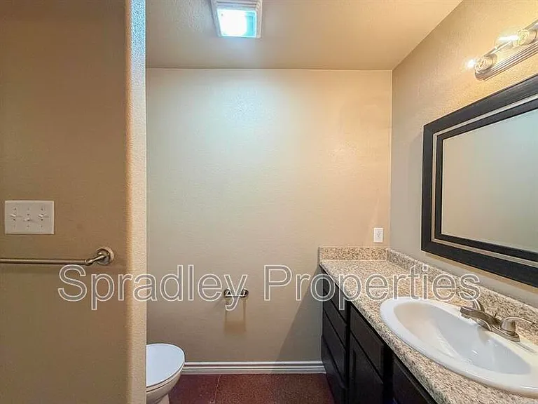 1514 Brady Way — Photo 15