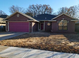 624 Rimrock Rd, Edmond, OK 73034