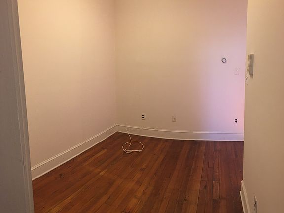 5th image of 320 Communipaw Avenue # Fl 2nd