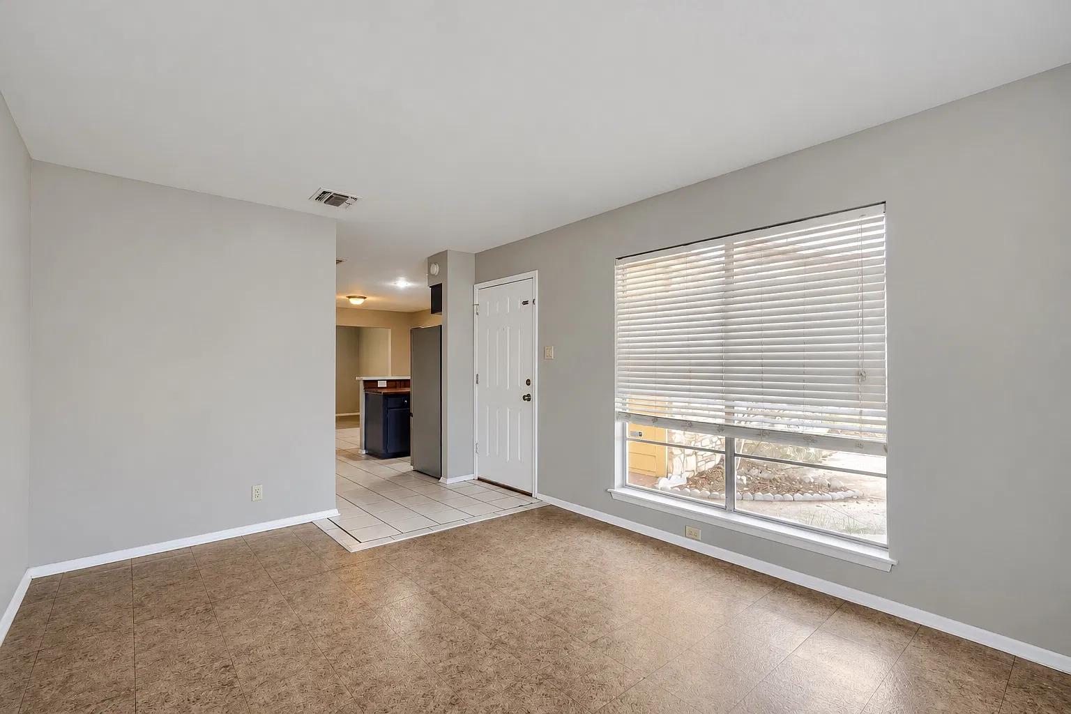 4 bed, 1645 sqft, $1,580 — Photo 4