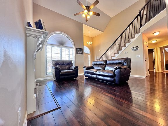 3rd image of 2980 Brewster Dr