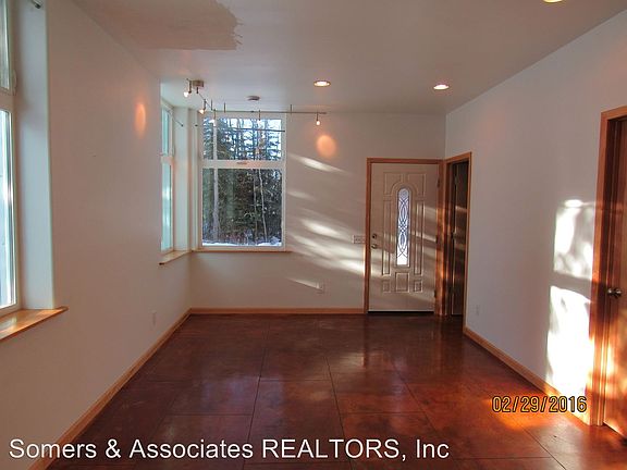 4th image of 1811 Latoya Cir