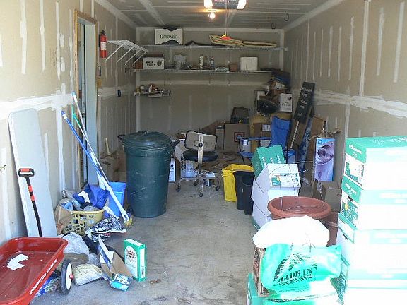Garage.