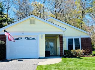 541 Stratford Lane, Ridge, NY 11961