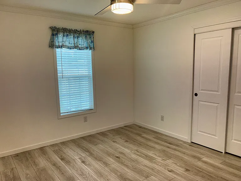 4900 SE 102nd Pl #90 — Photo 13