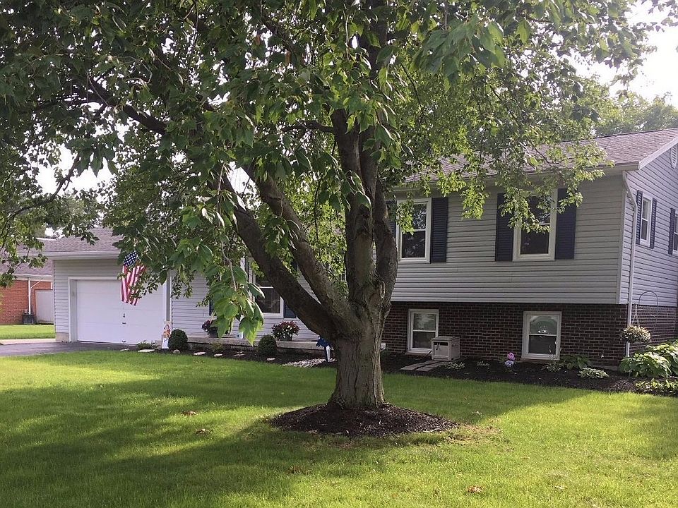 1st image of 156 Gibson Ct