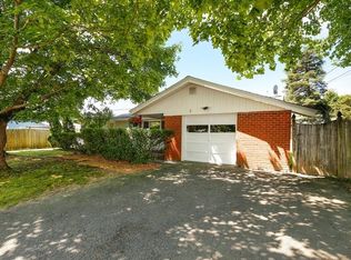 2 Sycamore St, Danvers, MA 01923