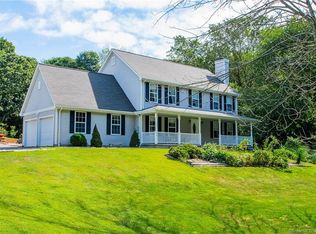 100 Cherry Ln, Oakdale, CT 06370