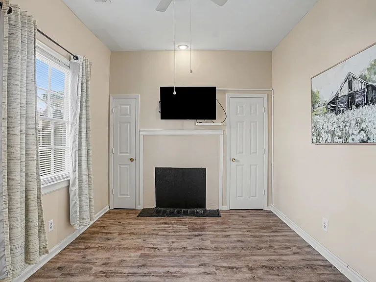 552 - 554 E Macon St — Photo 19