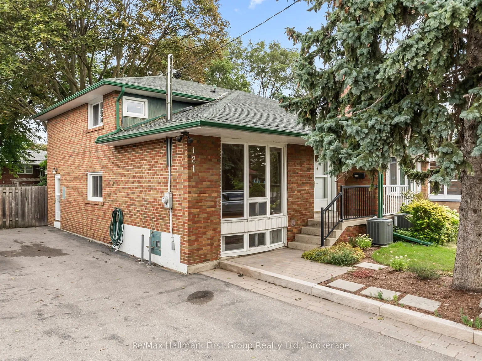 4 bed, $3,600 — Photo 1