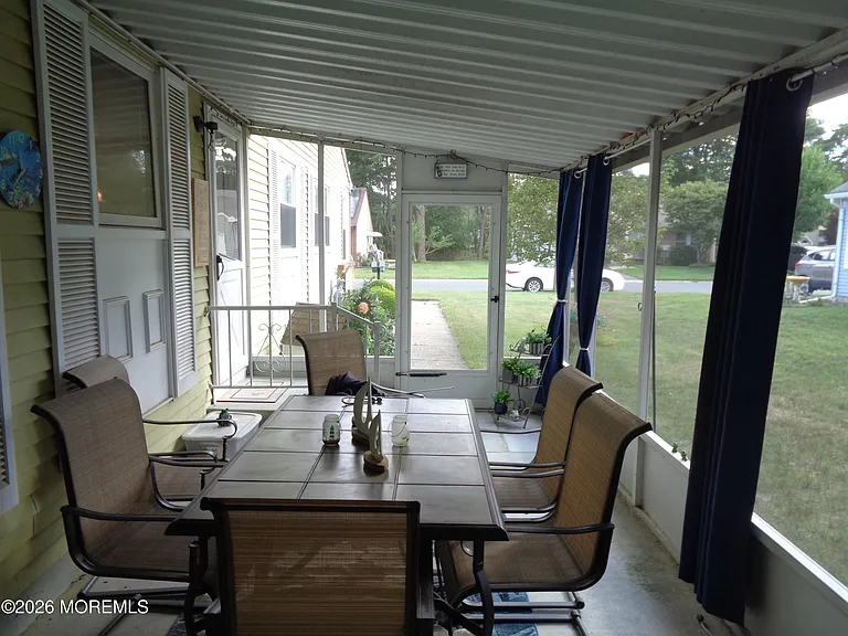 135A Sunset Rd — Photo 10