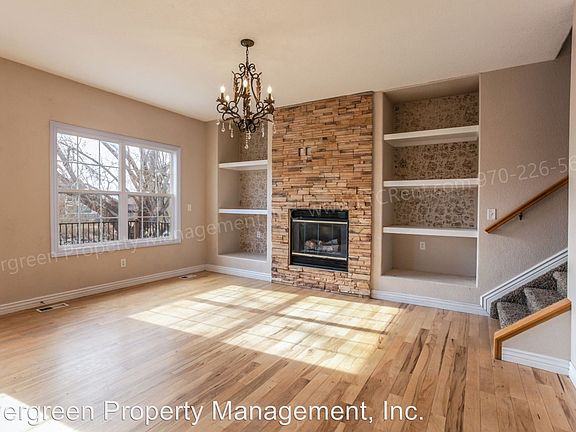 3rd image of 1413 Canal Dr