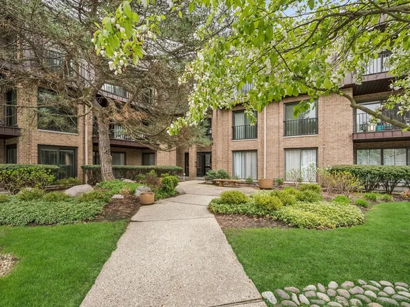 1 Court Of Harborside #308, Northbrook, IL 60062