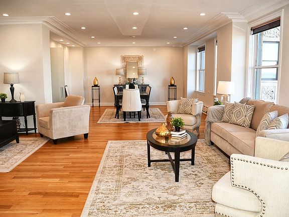 5th image of 3740 N Lake Shore Dr APT 15A