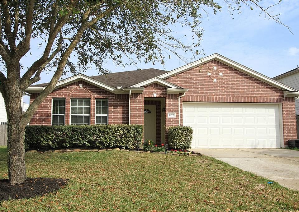 Beautiful One Story, Three Bedroom Home is located on a Cul-de-Sac Street.