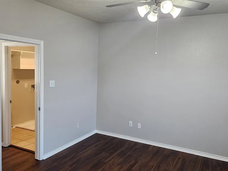 11428 Hackmatack Way — Photo 27