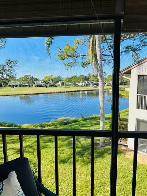 2 bed, 1200 sqft, $2,200 — Photo 2