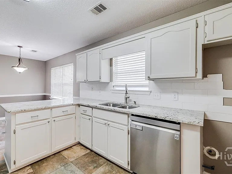 119 Mill Ct — Photo 14