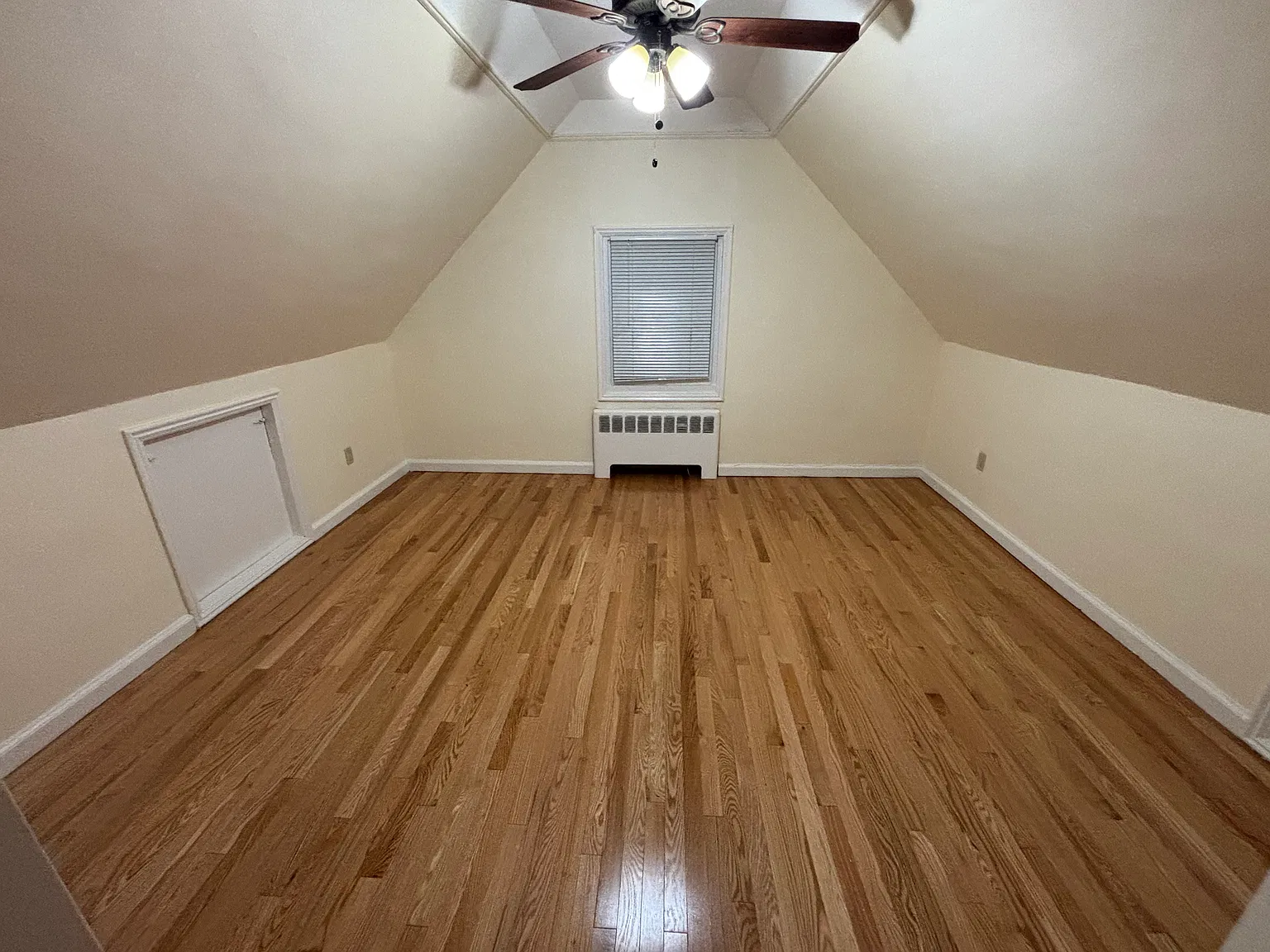 1 bed, $2,300 — Photo 4