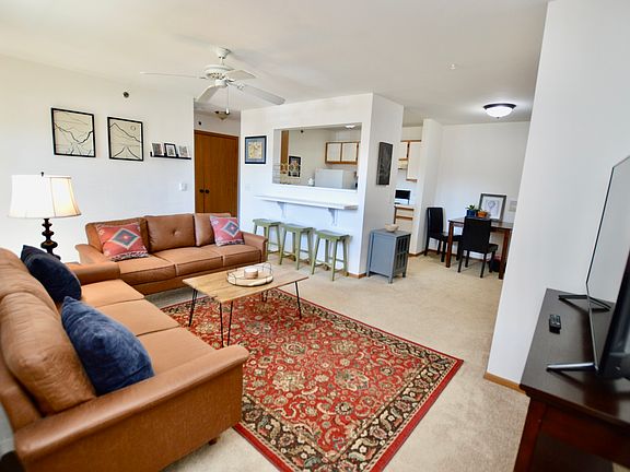 4th image of 440 Cunat Blvd APT 2F