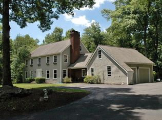 10 Jeremy Dr, New Fairfield, CT 06812