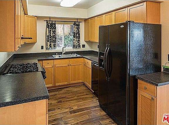 5th image of 494 W Avenue 46