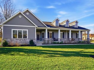 124 Mainsail Dr, Westerville, OH 43081