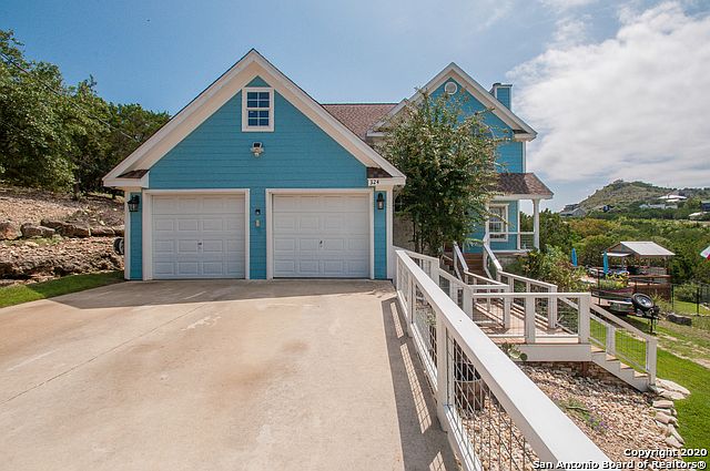 1st image of 324 Village View Dr