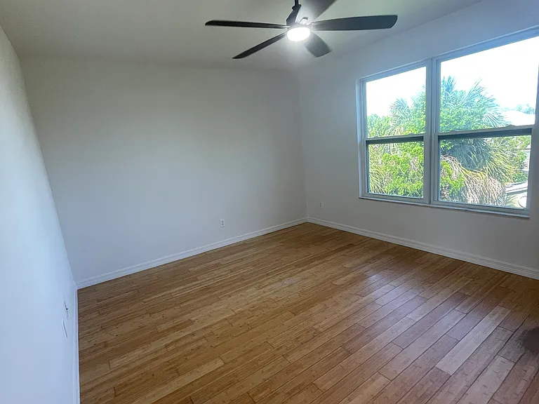 2nd Floor Master Bedroom with full bathroom and walk in closet