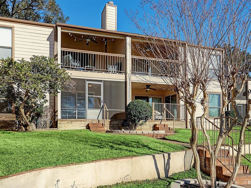 1st image of 102 Lakeview Ter #102-G