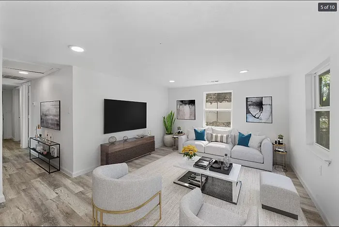 914 Locust St — Photo 3