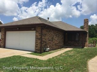 609 E Redwood St, Springfield, MO 65807
