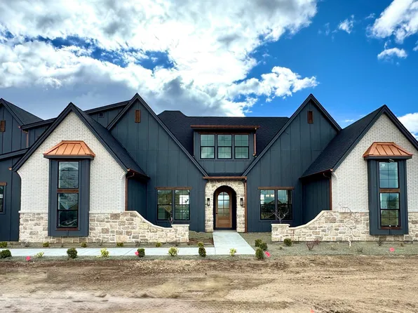 27463 Iron Horse Dr, Caldwell, ID 83607