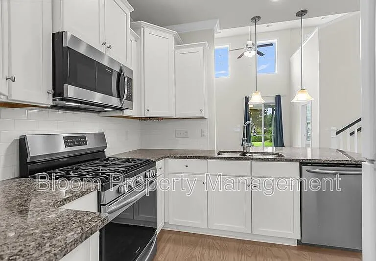1577 Krait Ct — Photo 9