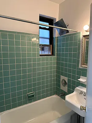 Rented by Eric Goodman Realty Corp | media 7