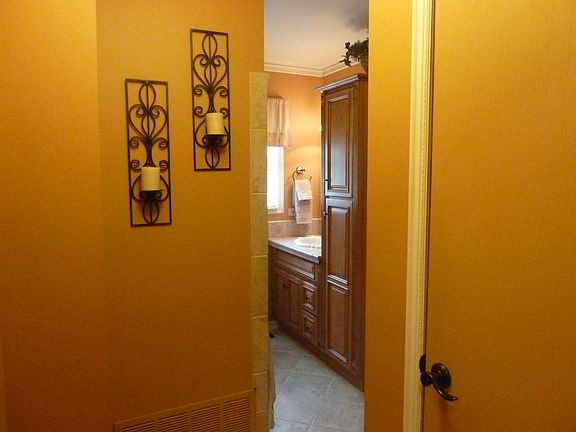 4th image of 2821 Old Kent Dr