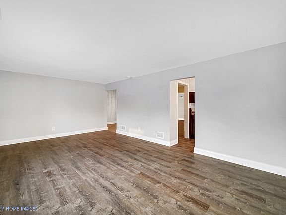 4th image of 701 Westshire Dr