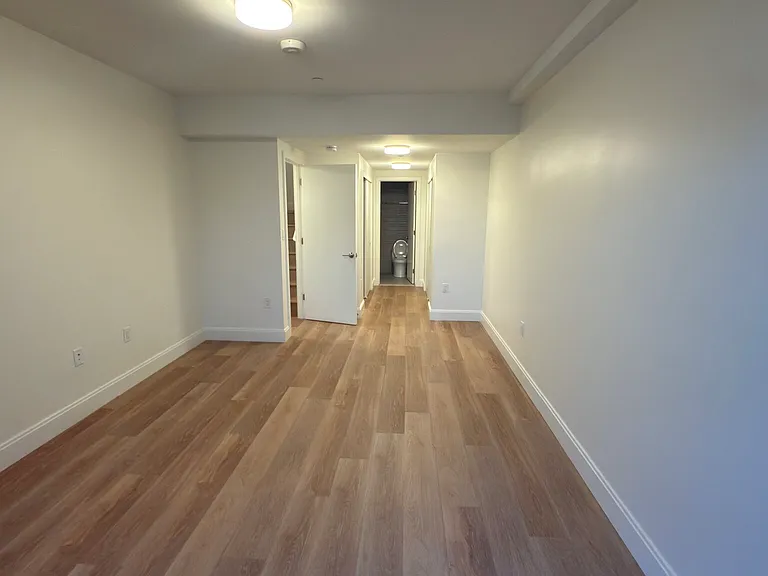 1077 Commonwealth Ave #516D — Photo 20