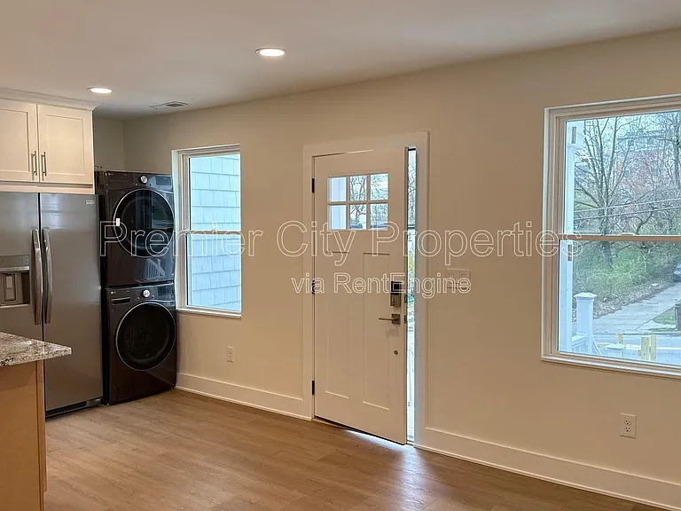 240 McGregor Ave #2 — Photo 34