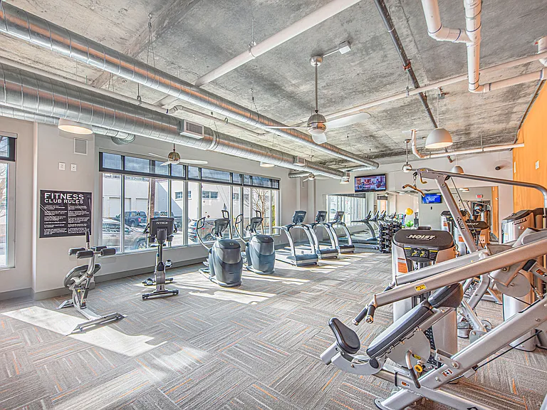 400 Rhett — Photo 6