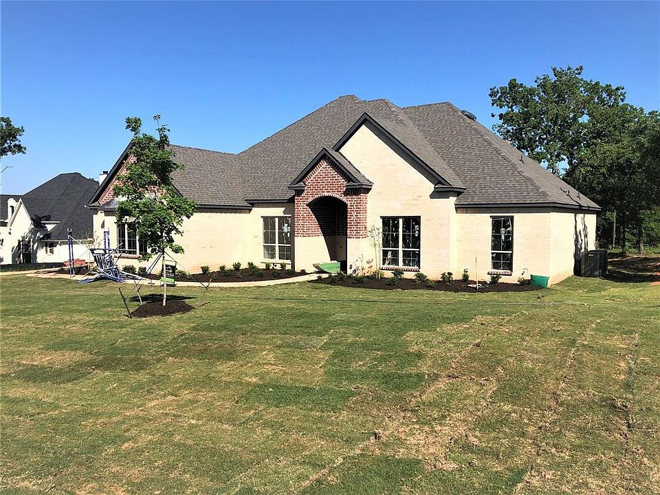 1st image of 109 Eagle Dr