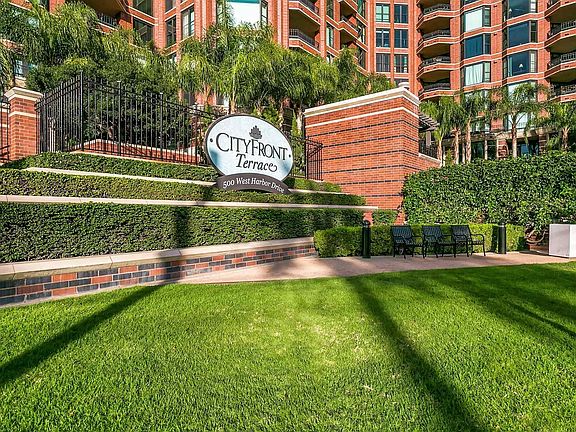 2nd image of 500 W Harbor Dr Unit 908